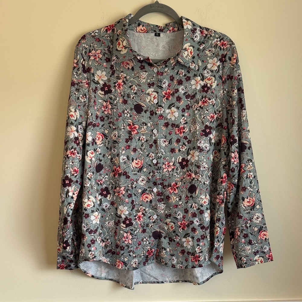Women’s Floral Button Down Shirt - Gray and Pink Size Large